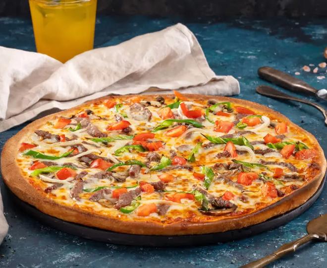 Steak Pizza